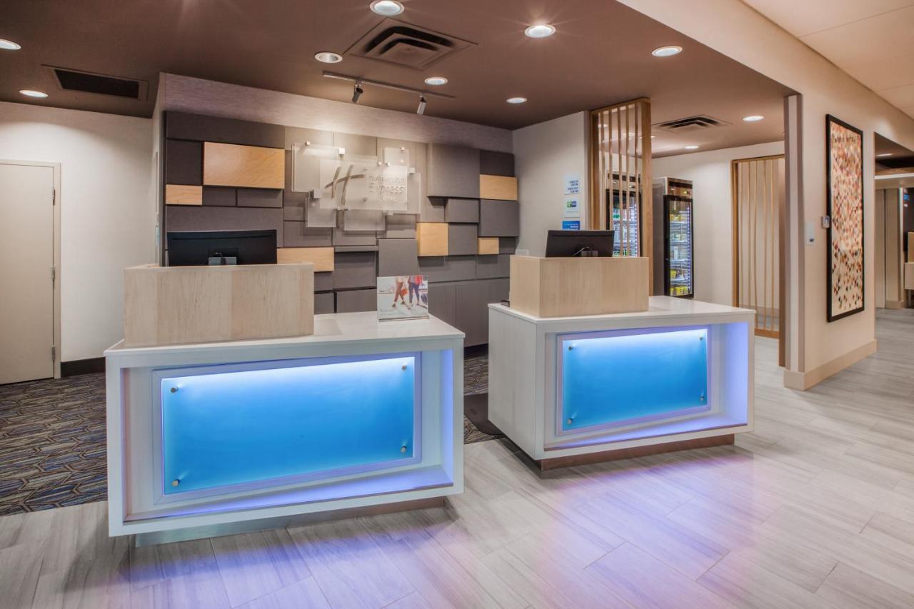 Holiday Inn Express & Suites - Madison West - Middleton By Ihg المظهر الخارجي الصورة