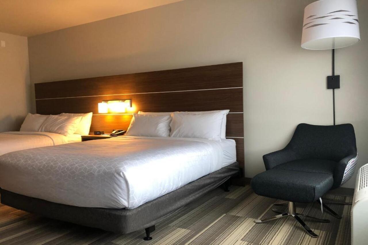 Holiday Inn Express & Suites - Madison West - Middleton By Ihg المظهر الخارجي الصورة
