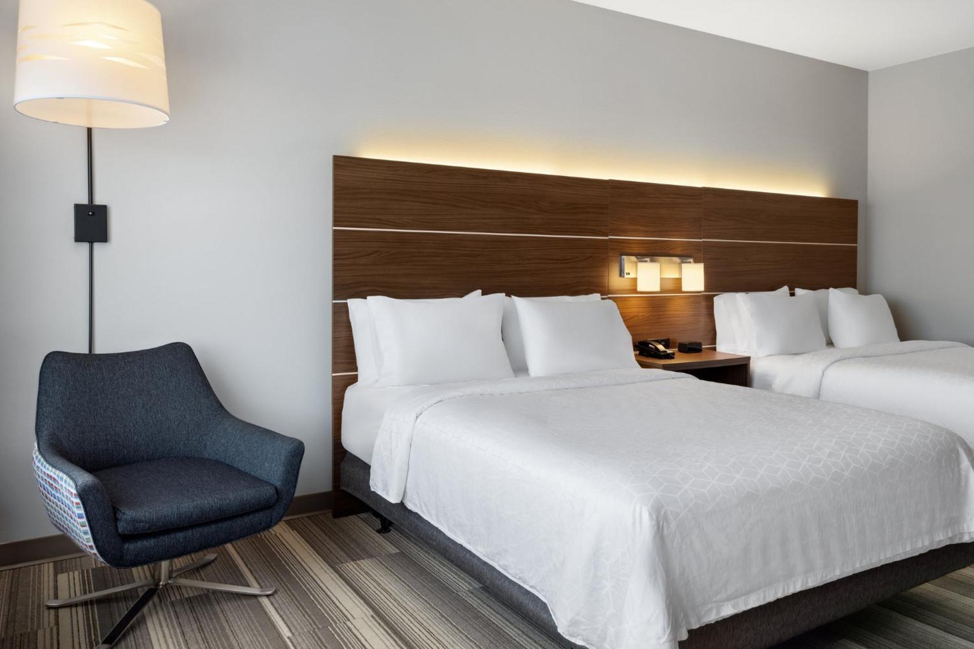 Holiday Inn Express & Suites - Madison West - Middleton By Ihg المظهر الخارجي الصورة