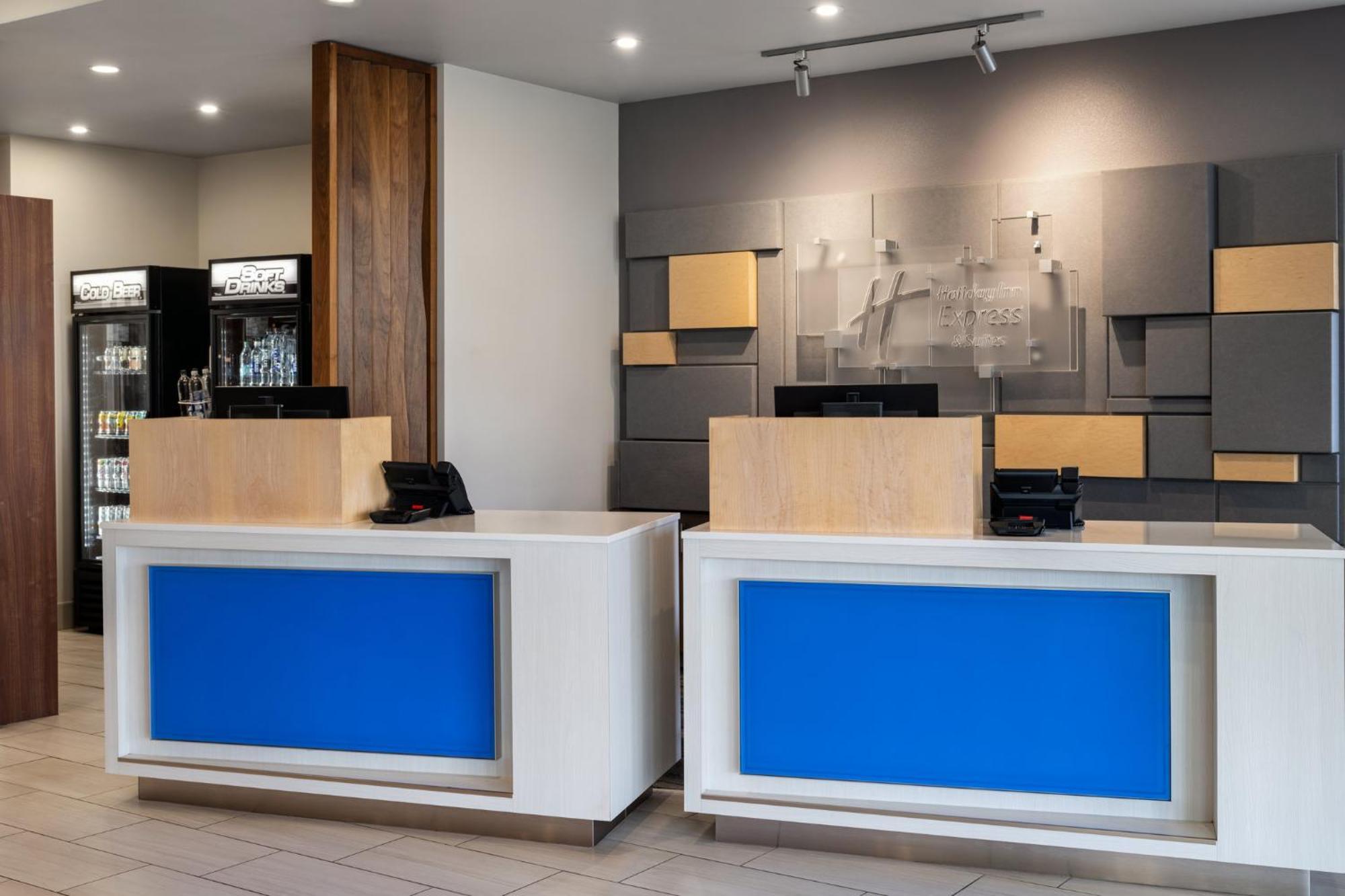 Holiday Inn Express & Suites - Madison West - Middleton By Ihg المظهر الخارجي الصورة